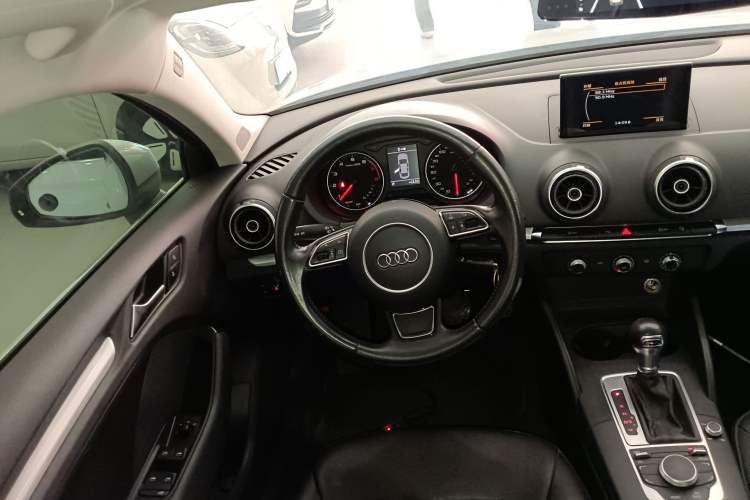 Used Audi A3 2016 Limousine 35 TFSI Prestige Edition