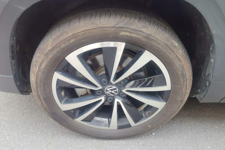 Used Volkswagen Tharu 2022 280TSI Two-Wheel-Drive Luxury Edition