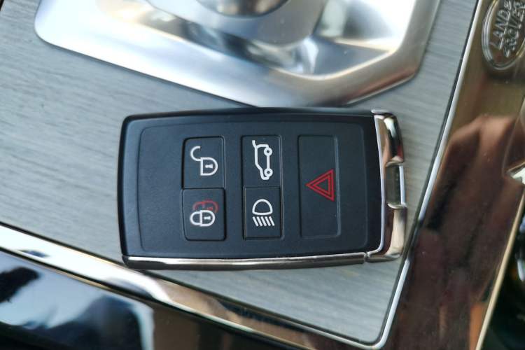 Used Land Rover Range Rover Evoque 2021 Range Rover L 249 PS R-Dynamic SE Luxury Edition
