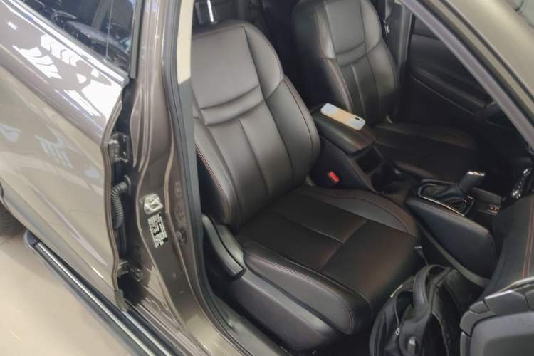 Used Nissan Qashqai 2021 2.0L CVT Luxury Edition Right Front Seat