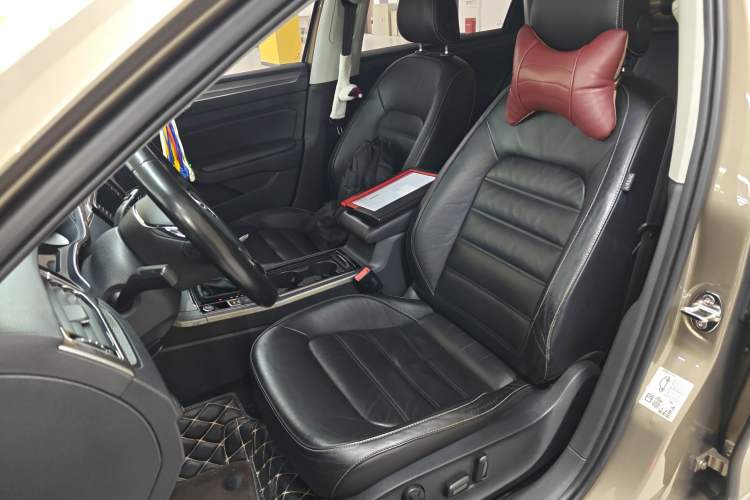 Used Volkswagen Passat 2017 330TSI DSG Luxury Edition
