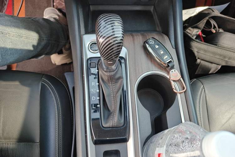 Used Nissan Teana 2021 2.0L XL Comfort Edition Gear Lever
