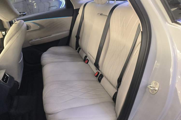 Used Chery Fengyun A8L 2025 1.5 TGDI 145 km Luxury Version Left Rear Seat