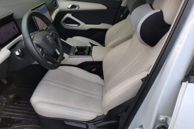 Used BYD Yuan UP 2025 Intelligent Driving Version 401 KM Dynamic Edition
