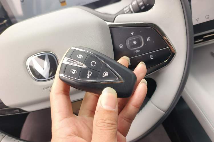 Used Changan UNI-Z New Energy 2024 Blue Whale Smart Electric iDD 125km Excellence Model