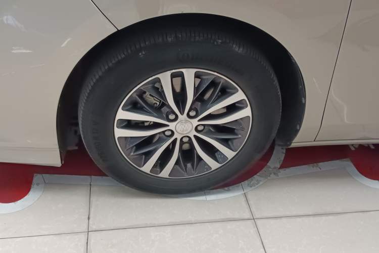 Used Buick GL8 2021 ES Landtrek 653T Comfort Edition
