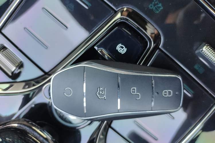 Used BYD Han 2023 EV Champion Edition 506KM Front-Wheel-Drive Premium Model
