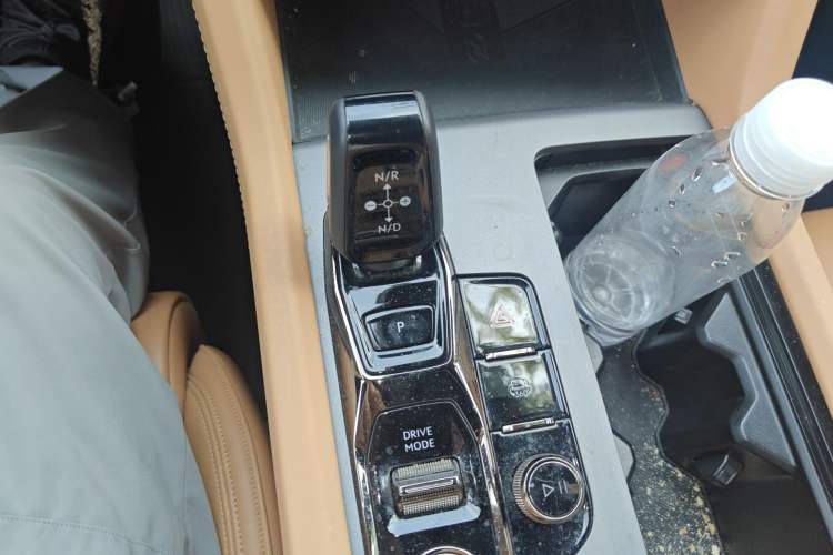 Used Lynk & Co 09 EM-P 2021 2.0T PHEV Halo Six-Seater
