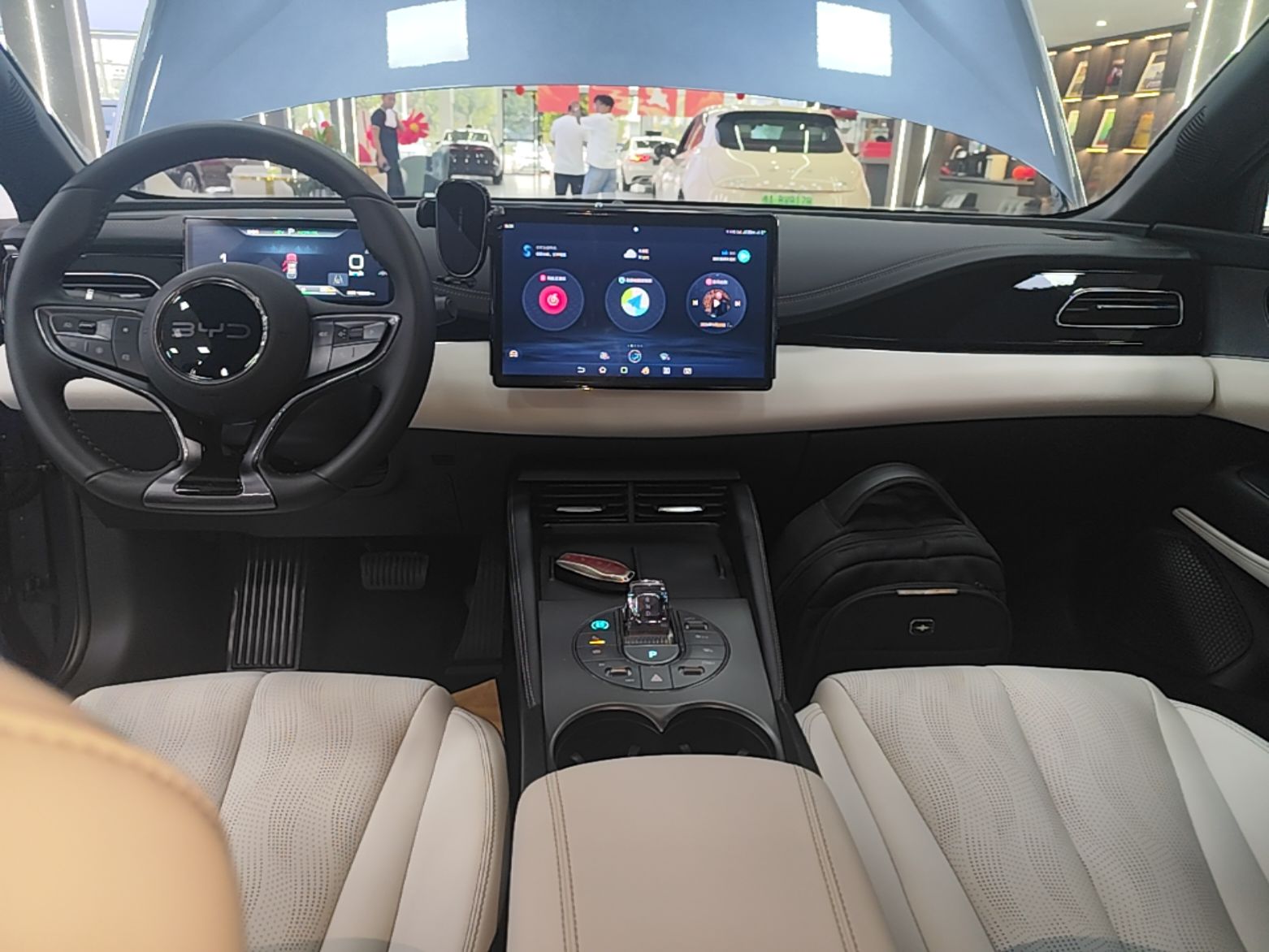 BYD Seal 06 New Energy 2024 DM-i 120KM Luxury Model — снимка 15