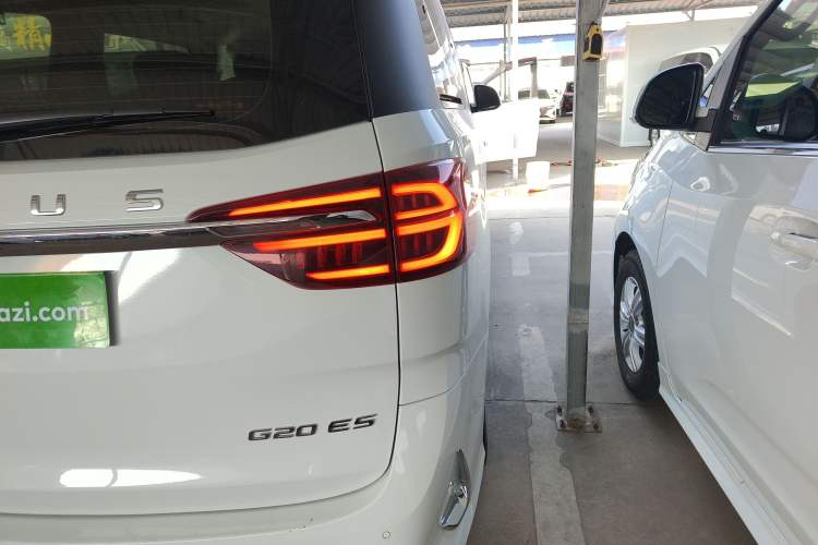 Used SAIC MAXUS G20 2023 ES 2.0T Gasoline Automatic Value Edition Right Rear Taillight