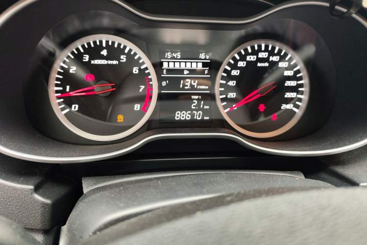 Used Bestune X40 2017 1.6L Manual Luxury Edition Odometer Close Up