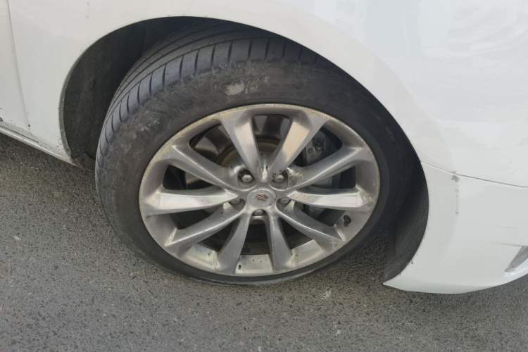 Used Cadillac XTS 2013 28T Leading Model