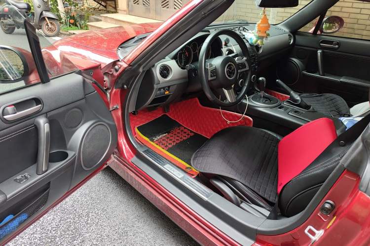 Used Mazda MX-5 2009 2.0
