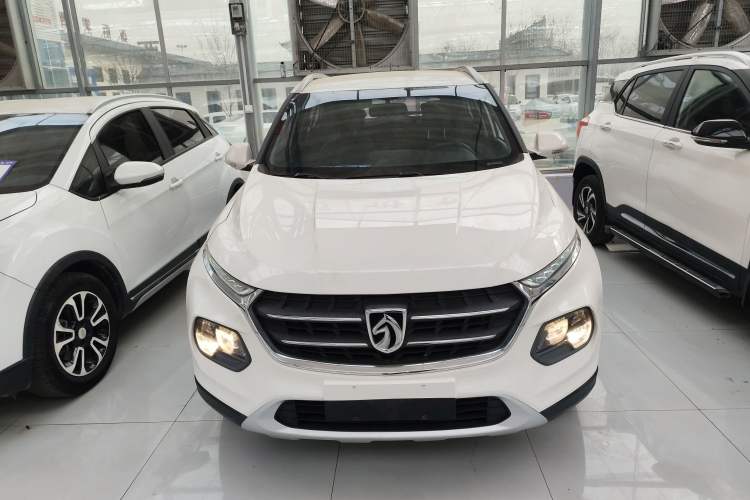 Used Baojun 510 2017 1.5L Automatic Fashion Model
