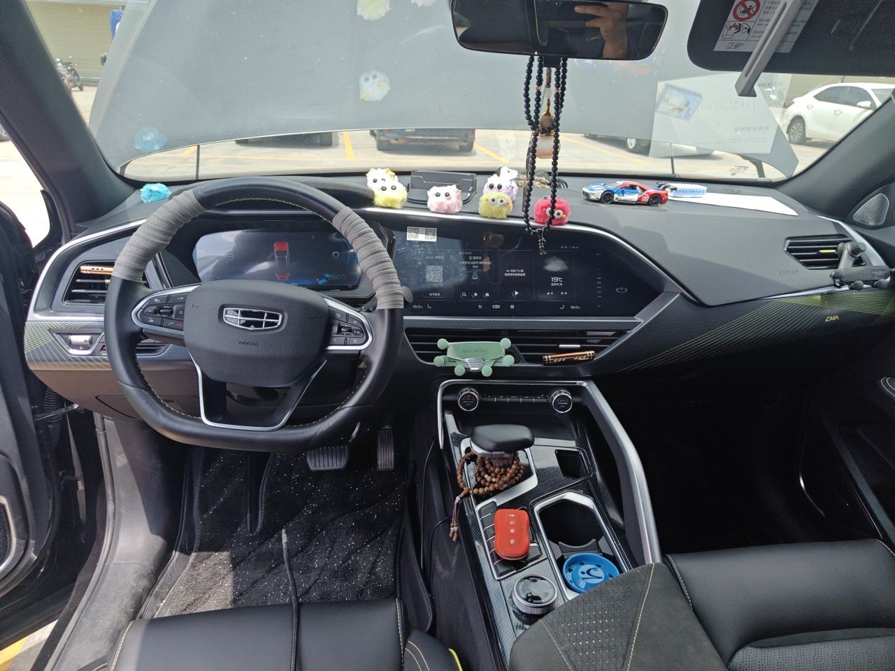 Geely Auto Monjaro S 2021 2.0TD Automatic Two-Wheel Drive Lightning Edition — снимка 9