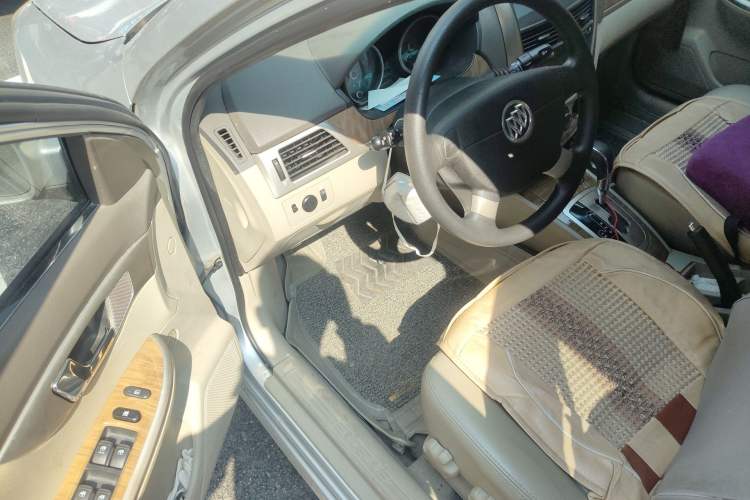 Used Buick Excelle 2015 1.5L Automatic Classic Model Driver Seat