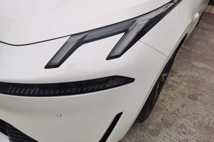 Used Lynk & Co 07 2024 EM-P 126 Long-Range Ultra
