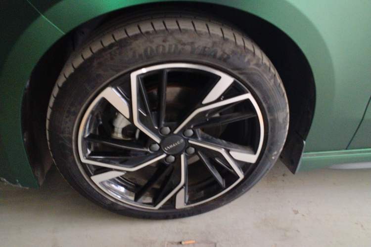 Used Lynk & Co 03 2025 1.5TD DCT Champion Edition Pro Exterior 4