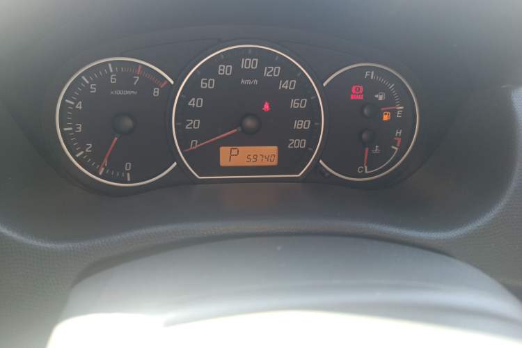 Used Suzuki Swift 2013 1.5L Automatic Standard Edition
