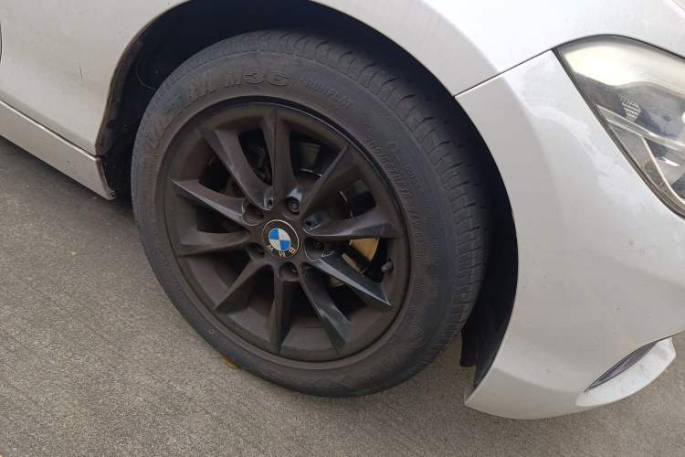 Used BMW 1 Series 2015 118i Urban Design Package Right Front Wheel Hub