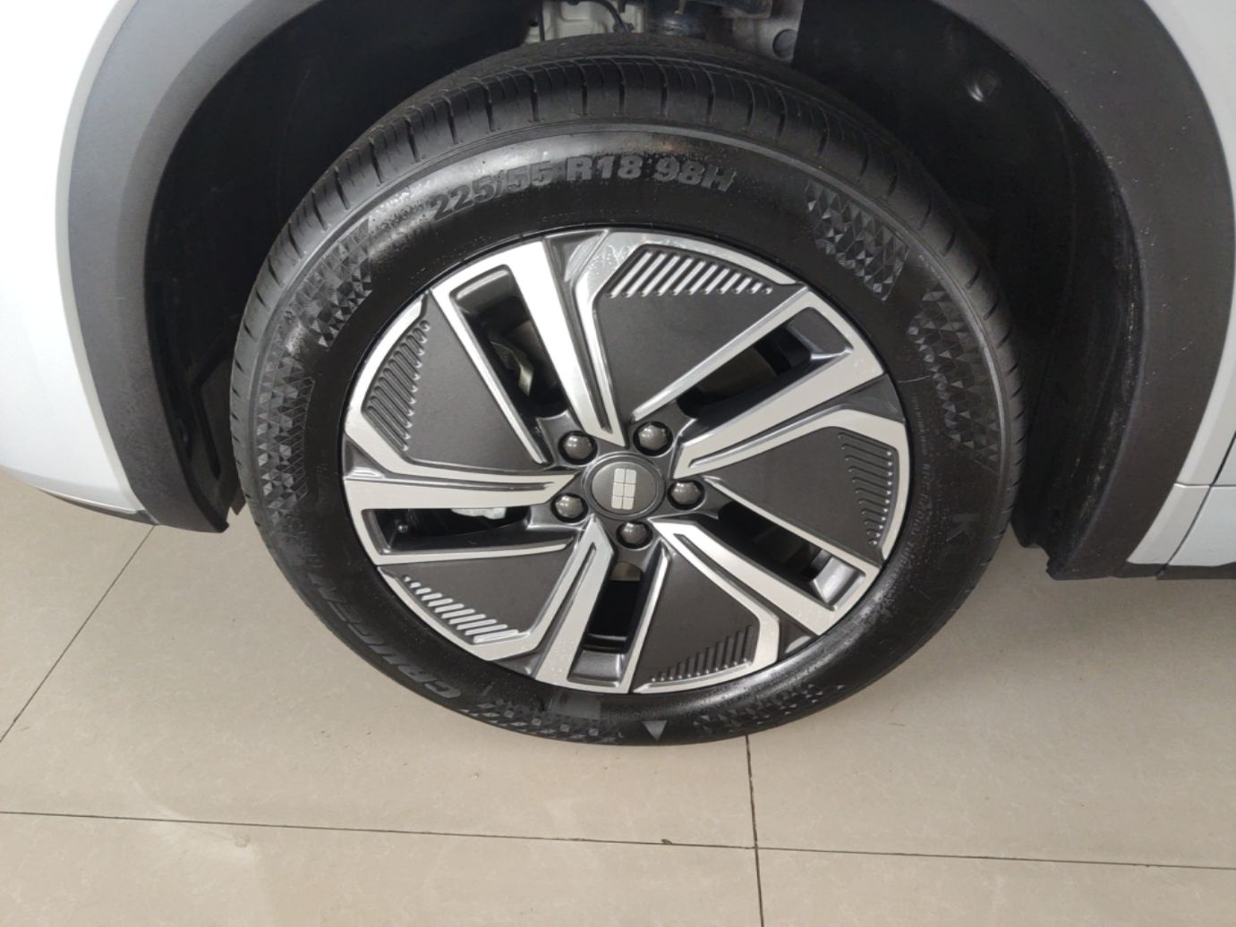 Geely Galaxy Xingjian 7 EM-i 2025 120km Launch+ Version — снимка 10
