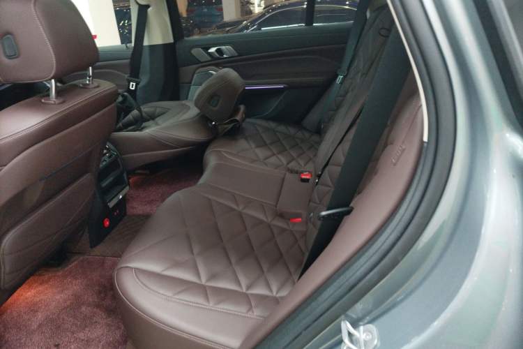 Used BMW X5 2022 Restyled xDrive 30Li Luxury Version M Sport Package
