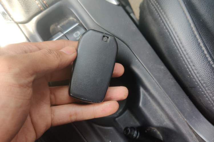 Used Toyota Levin 2023 Smart Electric Hybrid Dual-Engine 1.8L Leading Edition Vehicle Key