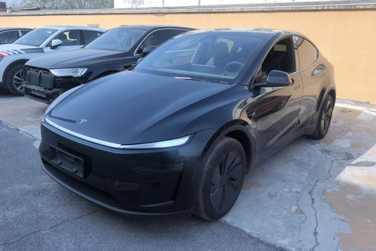 Used Tesla Model Y 2026 Rear-Drive Model