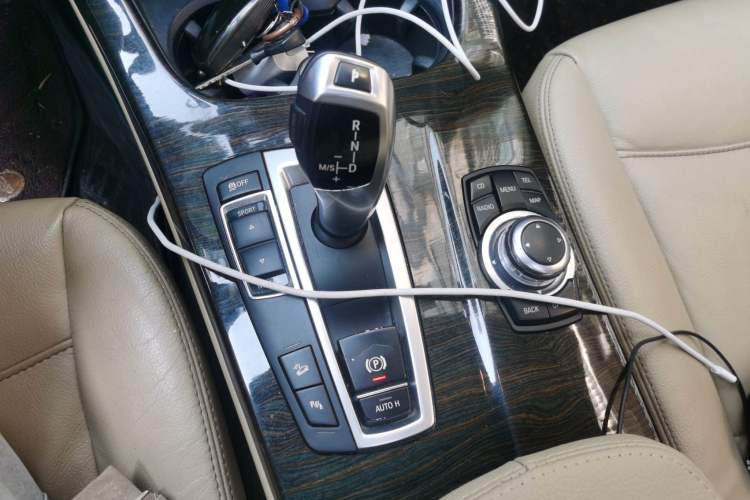 Used BMW X3 2011 xDrive28i Luxury Model
