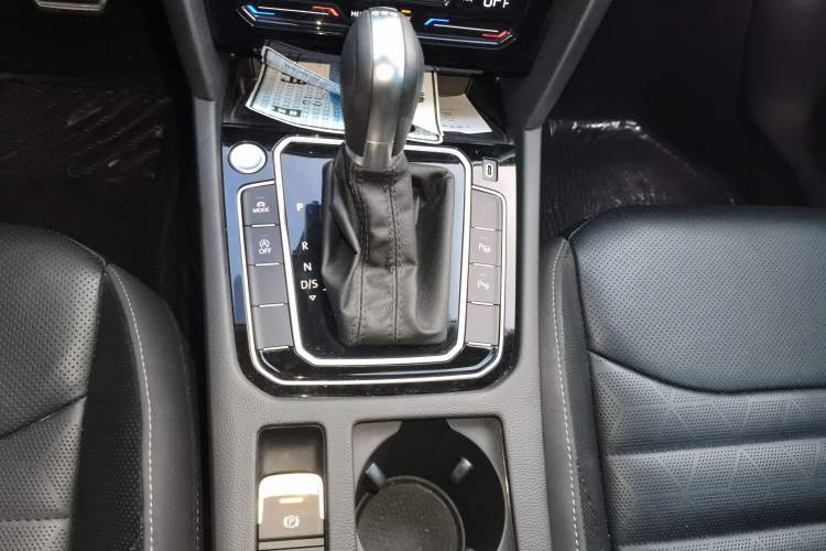 Used Volkswagen FAW-Volkswagen CC 2023 Hunting Vehicle 380TSI Hunter's Heart Edition