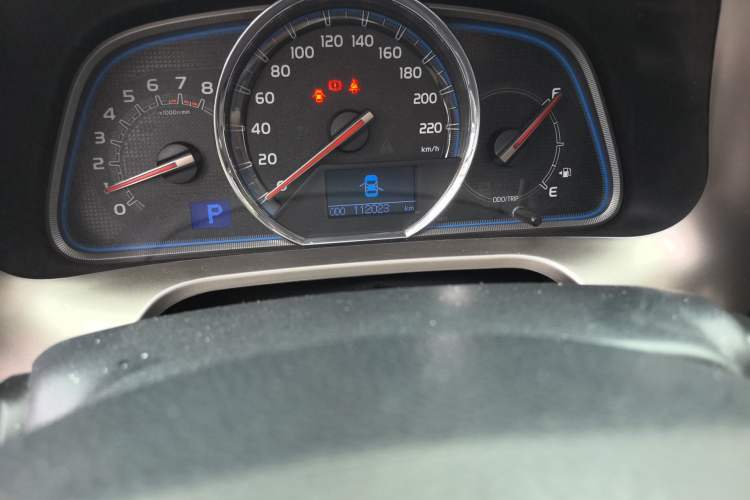 Used Toyota RAV4 2013 2.0L CVT Four-Wheel Drive New Edition Odometer Close Up