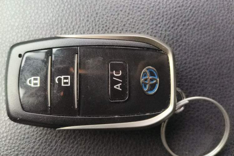 Used Toyota Wildlander New Energy 2021 High-Performance Edition 2.5L Four-Wheel Drive Powerful Version Vehicle Key