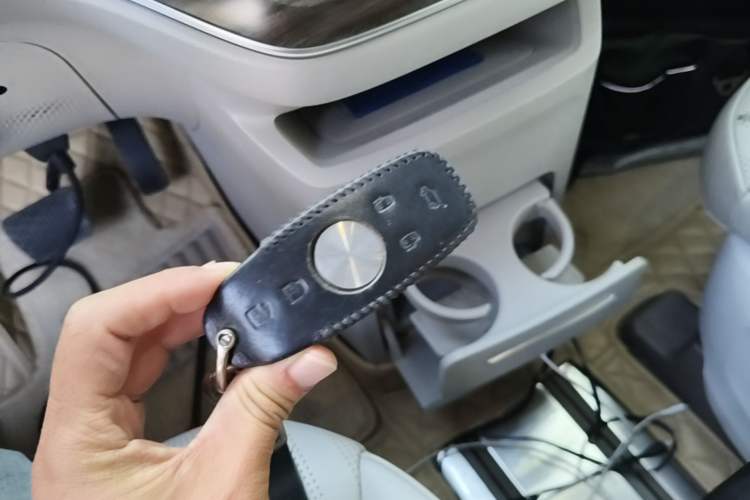Used Roewe iMAX8 2023 400TGI Comfort Edition
