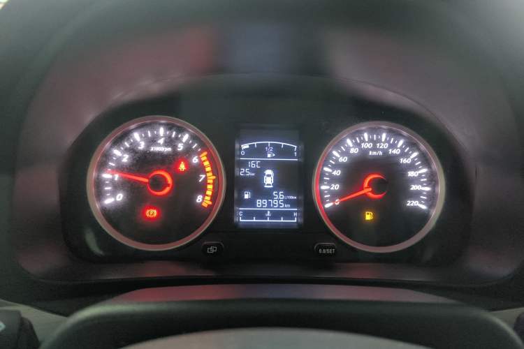 Used FORTHING T5 2022 Grand Edition 1.6L Manual Dream-Chasing Five-Seat Model Instrument Cluster