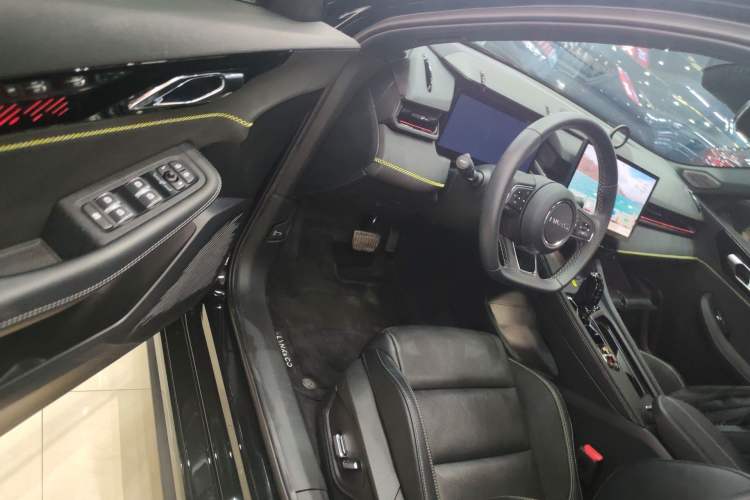 Used Lynk & Co 03 2023 2.0TD DCT JingPro