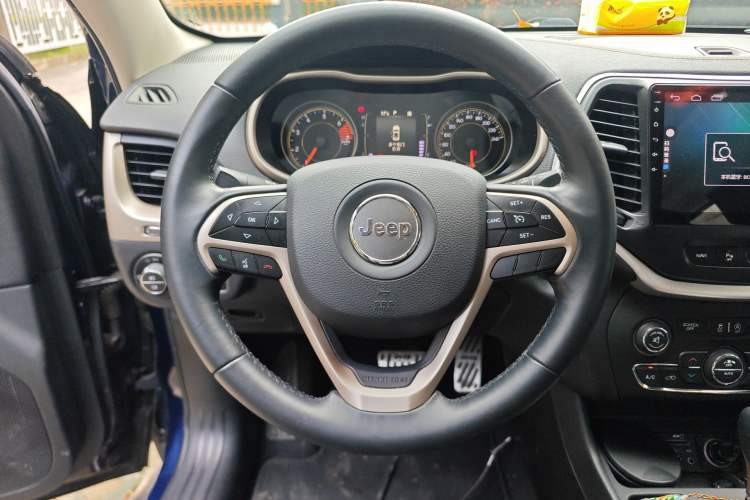 Used Jeep Cherokee 2017 2.4L Leading Smart Edition