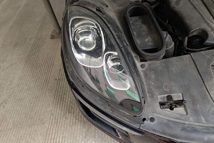 Used Porsche Macan 2017 Macan 2.0T Right Front Headlight