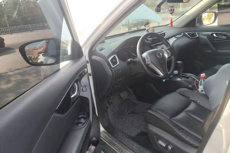 Used Nissan X-Trail 2014 2.5L CVT Luxury Edition 4WD