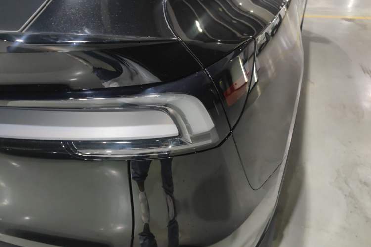 Used Tesla Model Y L 2025 Model Long-Range All-Wheel-Drive Version