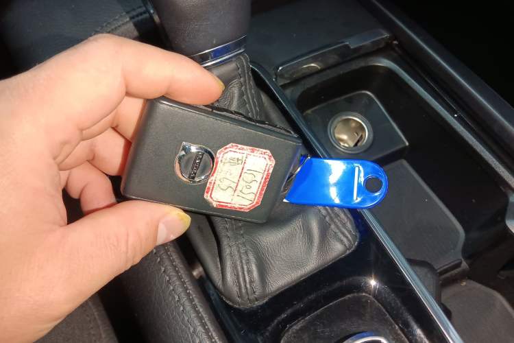 Used Volvo S90 2020 T4 SmartDrive Luxury Edition Vehicle Key