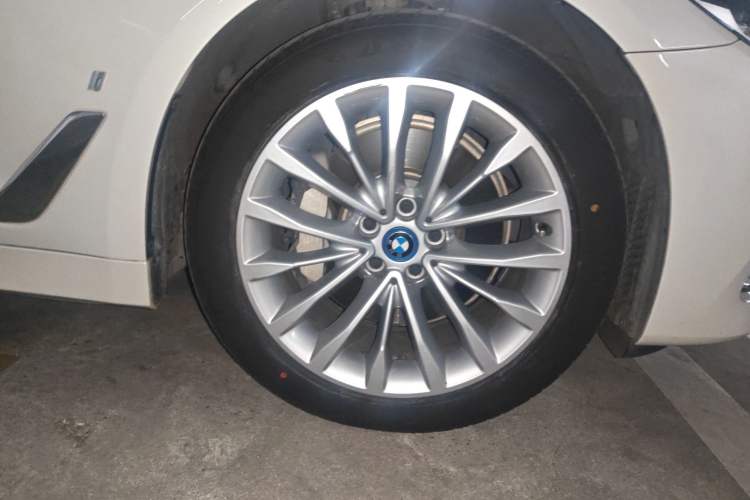 Used BMW 5 Series New Energy 2019 530Le Luxury Package
