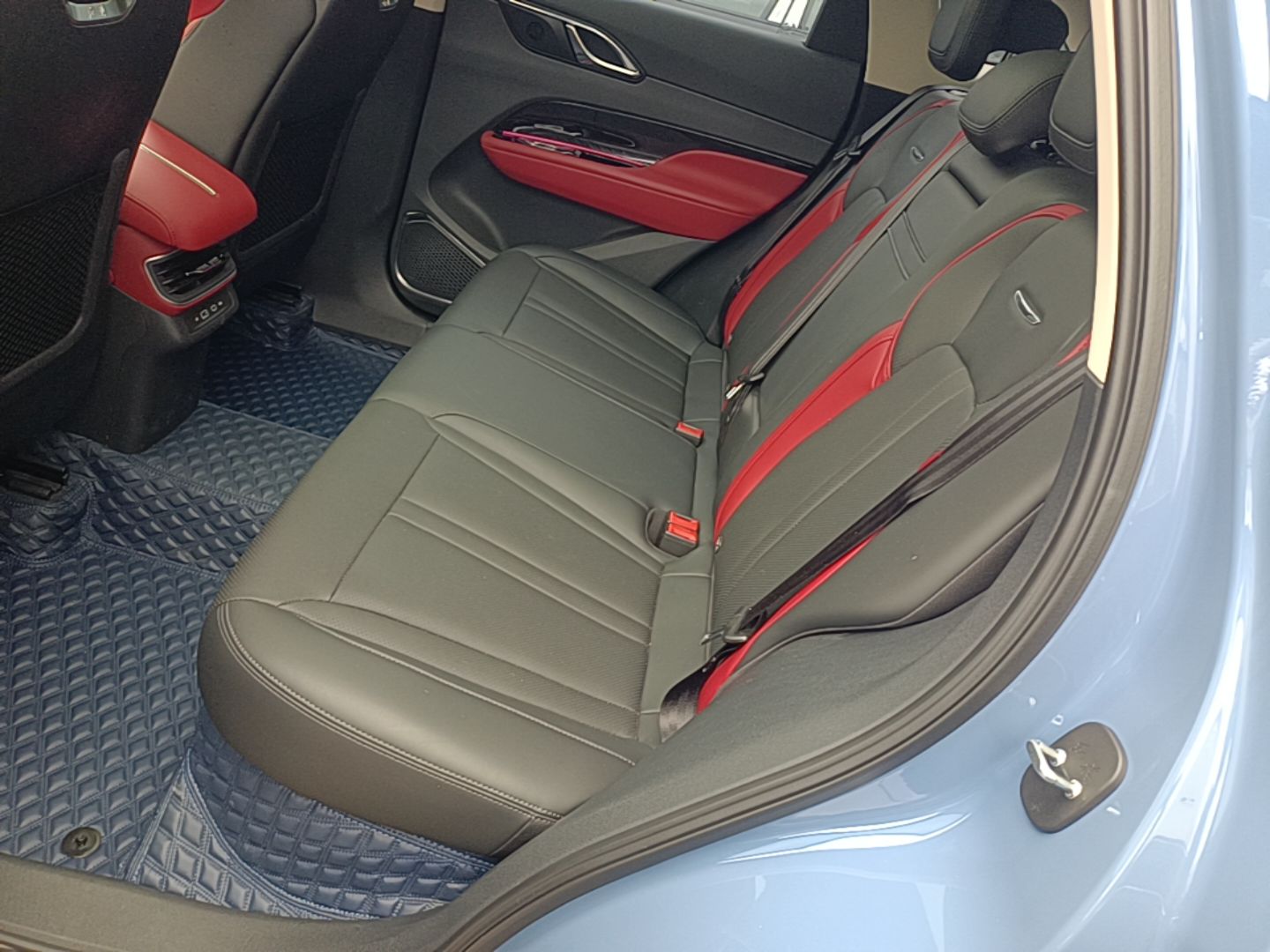 Hongqi HS3 2023 1.5T Two-Wheel Drive Shanwei Edition — снимка 20
