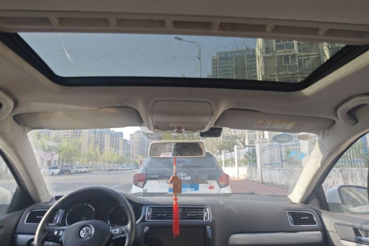 Used Volkswagen Sagitar 2017 1.6L Manual Comfort Model
