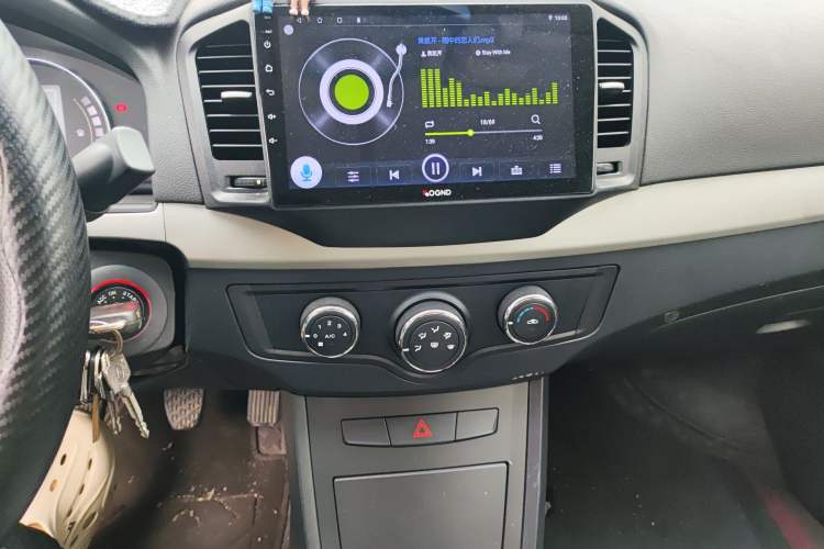 Used Roewe 350 2013 350S 1.5L Manual Xunchi Edition Audio And AC Panel