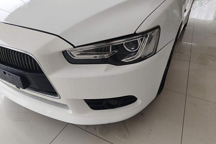 Used Mitsubishi Lancer EX 2013 Fashion Edition 1.8L CVT Comfort Version
