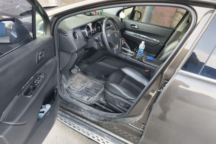 Used Peugeot 3008 2013 1.6THP Automatic Prestige Edition Driver Seat