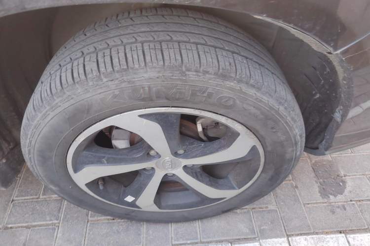 Used BYD S7 2015 2.0T Automatic Prestige Model