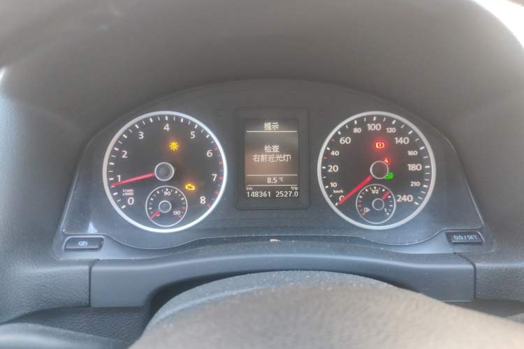 Used Volkswagen Tiguan 2010 1.8 TSI Automatic Two-Wheel Drive Trend Edition Instrument Cluster