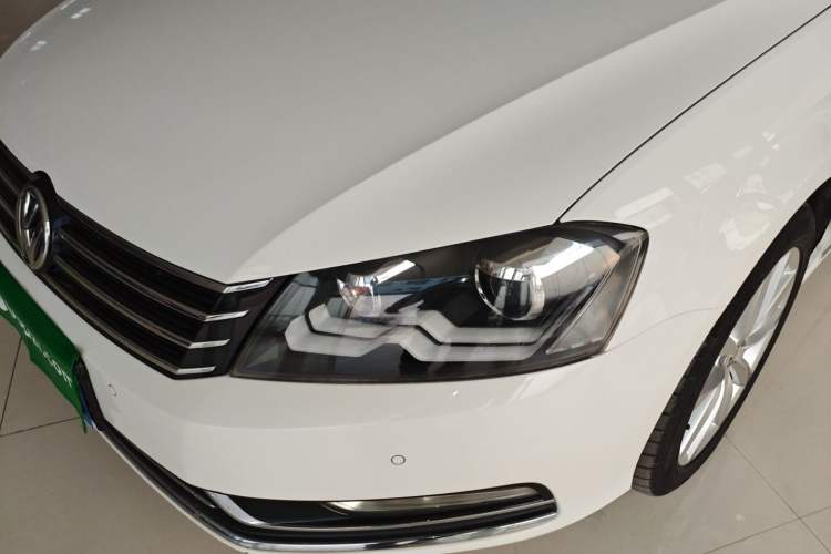 Used Volkswagen Magotan (Import) 2012 Travel Edition 2.0 TSI Comfort Version