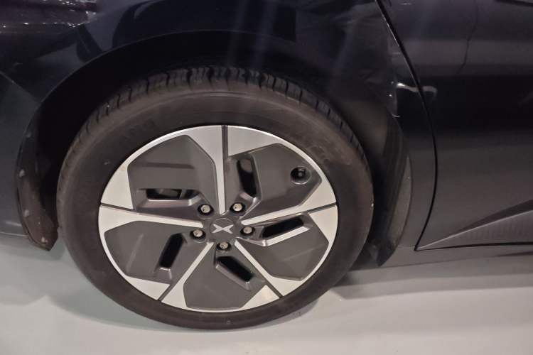 Used XPeng MONA M03 2024 515 Long-Range Right Rear Wheel Hub